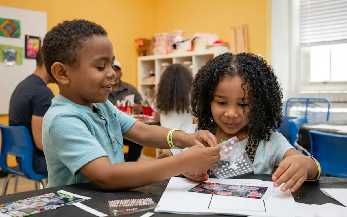 Family Program | ART–BOOK–MAKE